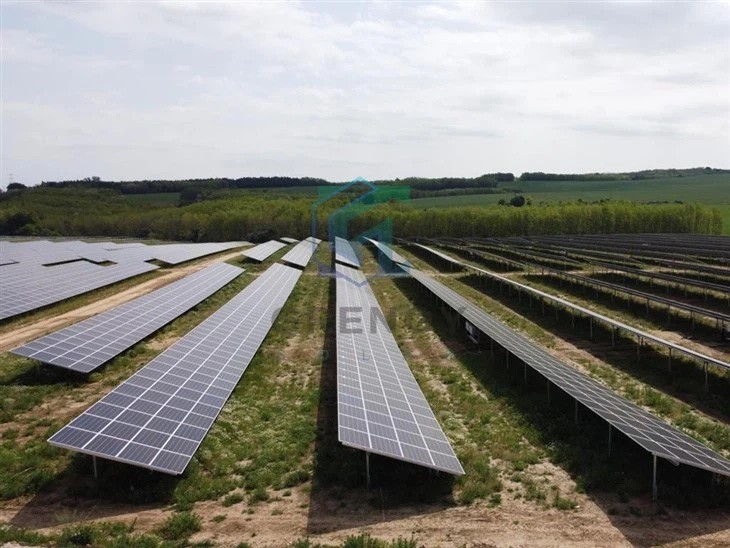 Terrain-Adaptive ZAM Steel Ground Mounting System With Adjustable Foundation high quality