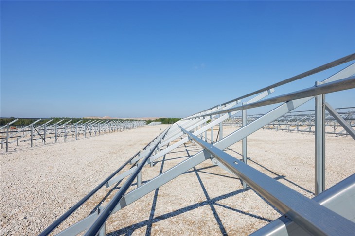 ZAM Steel Ground Mounting System For Large-Scale Solar Farm factory